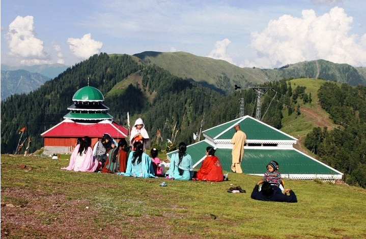 Why Tourists Flooded KP’s Nathiagali Hills This Eid