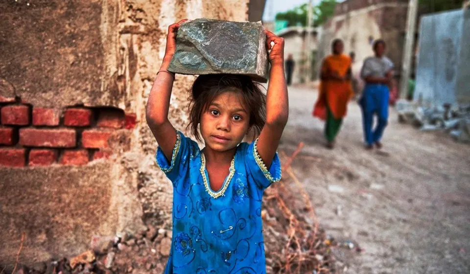 Sindh Moves to End “Servant” Culture With New Law