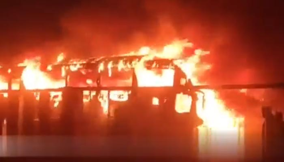 Massive fire engulfs textile factory in Rawat