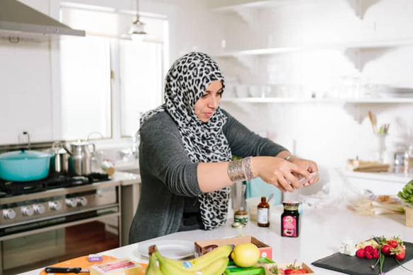 Women-Run Home Kitchens Cash In on Ramazan Iftar Rush
