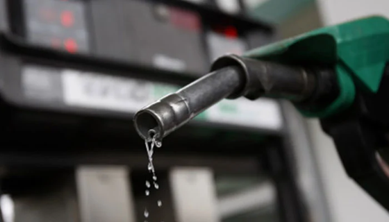 Fuel Relief Tied to Global Oil Slide as Pakistan Cuts Diesel Price