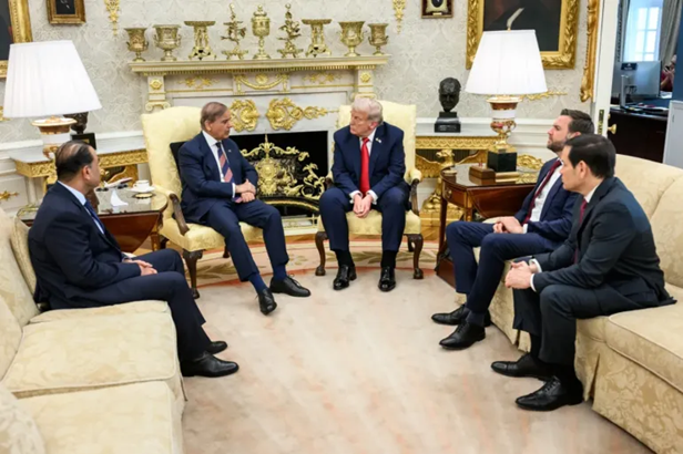 Pakistan Mediates as Iran Pushes Back on US Peace Proposal
