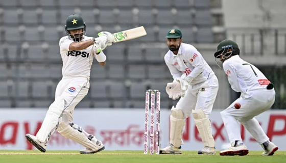 Pakistan Face Record Chase as Bangladesh Close In
