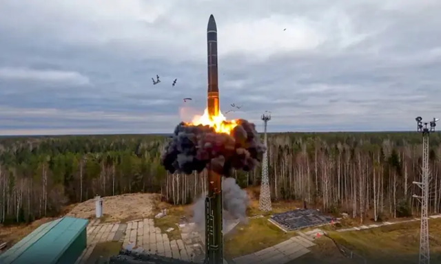 What Makes Russia’s Oreshnik Missile So Dangerous to the West?